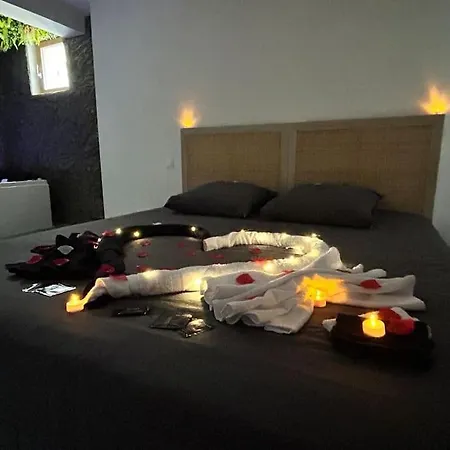 Apartament Duplex Romantique Avec Jacuzzi Privatif Perpignan