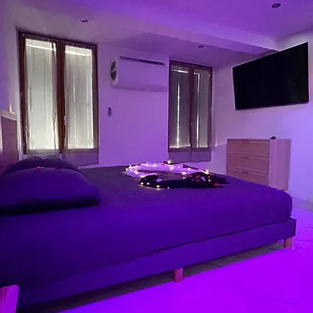 Apartament Duplex Romantique Avec Jacuzzi Privatif *