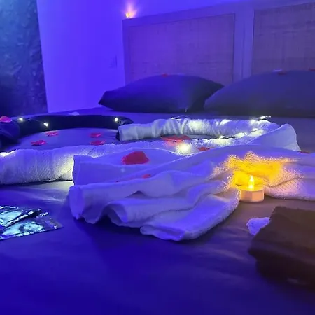 Apartament Duplex Romantique Avec Jacuzzi Privatif *