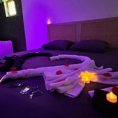 Duplex Romantique Avec Jacuzzi Privatif Apartament