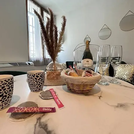 Duplex Romantique Avec Jacuzzi Privatif Perpignan