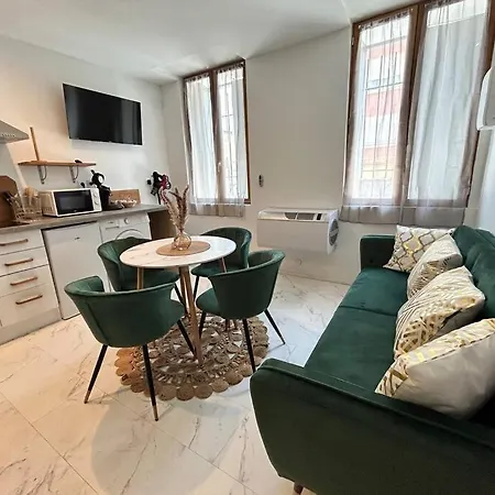Duplex Romantique Avec Jacuzzi Privatif * Perpignan