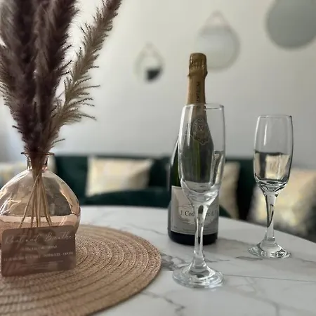 Duplex Romantique Avec Jacuzzi Privatif Apartament Perpignan